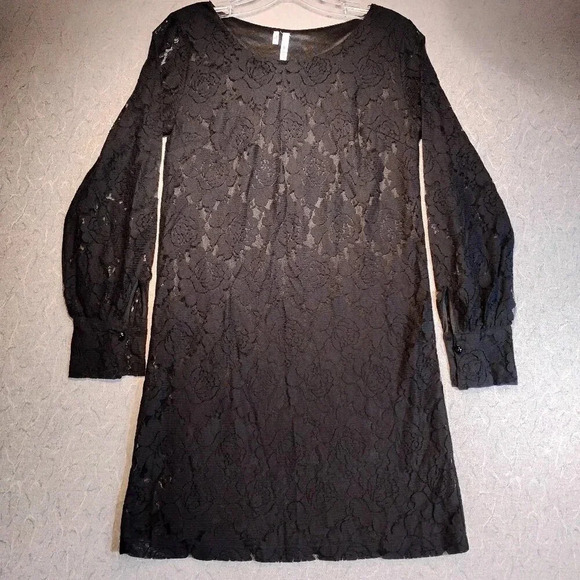 Studio Y Women's Black Long Sleeve Lined Lace Dress  Scoop Neck Size Small - Picture 1 of 10